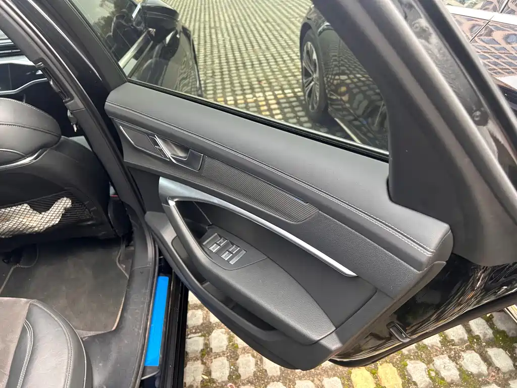 Audi A6L — миниатюра 11