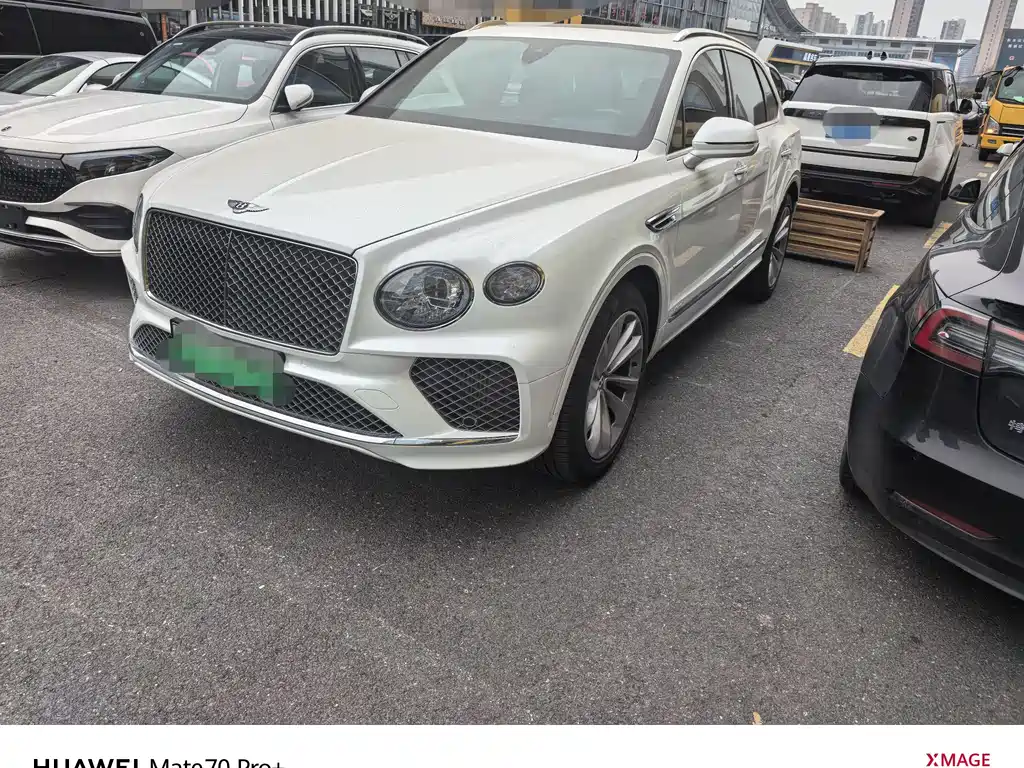 BENTLEY TIMYUE PLUG IN HYBRID