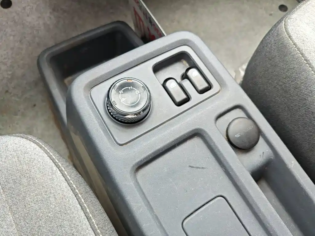 Wuling Yangguang — миниатюра 14