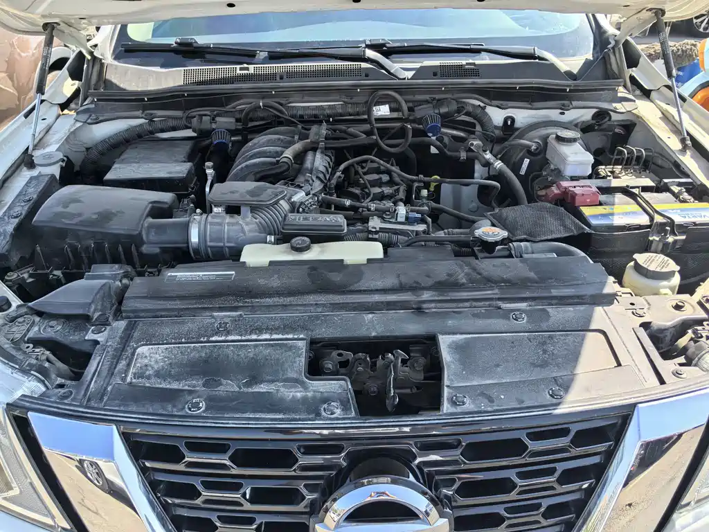 Nissan Terra — миниатюра 13