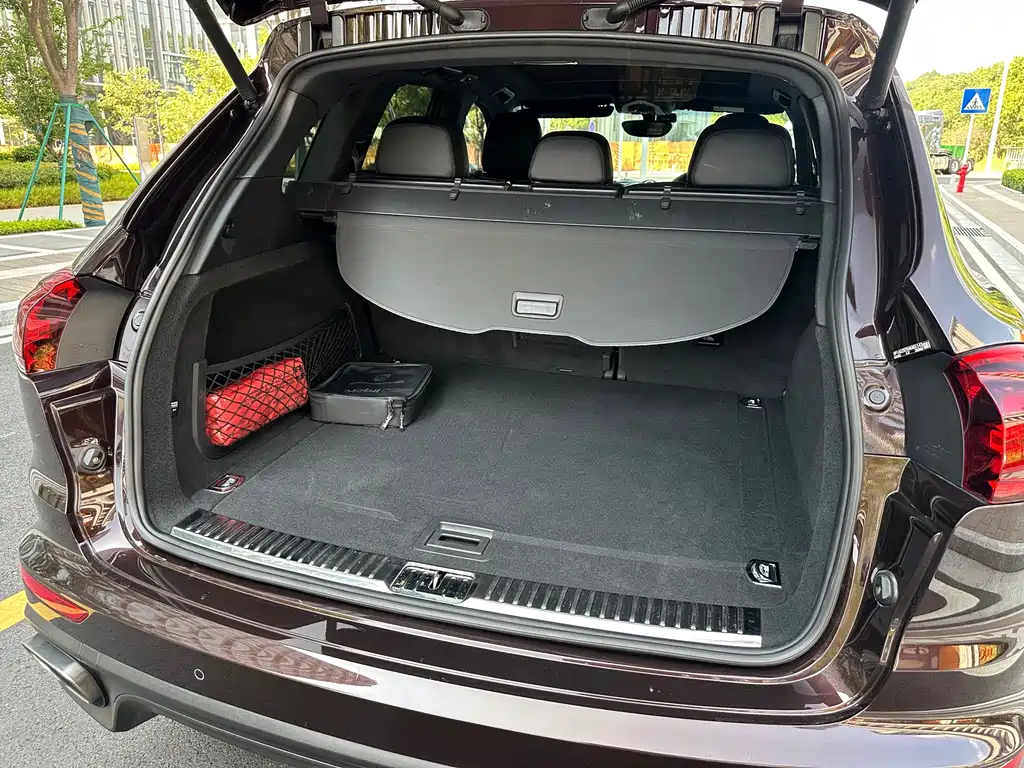 Porsche Cayenne — миниатюра 25