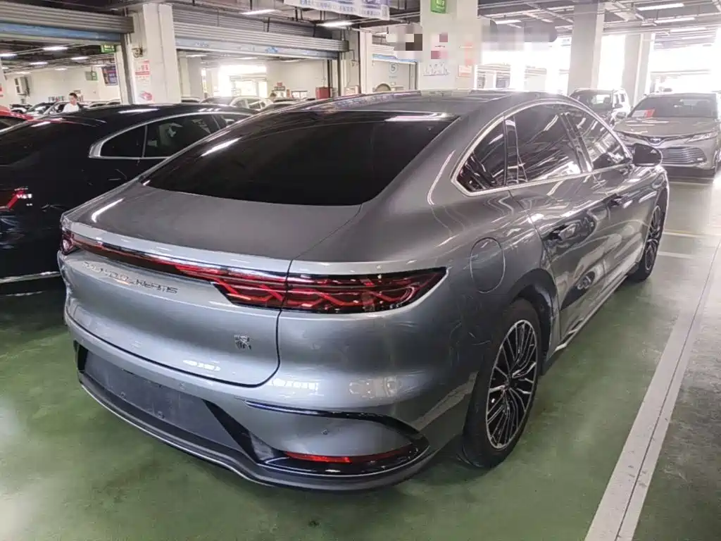 BYD Han — миниатюра 7