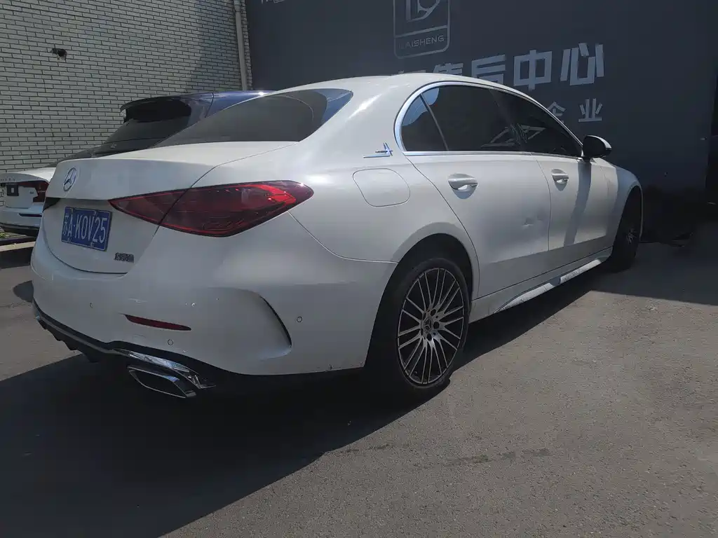 Mercedes-Benz C-Class — миниатюра 8