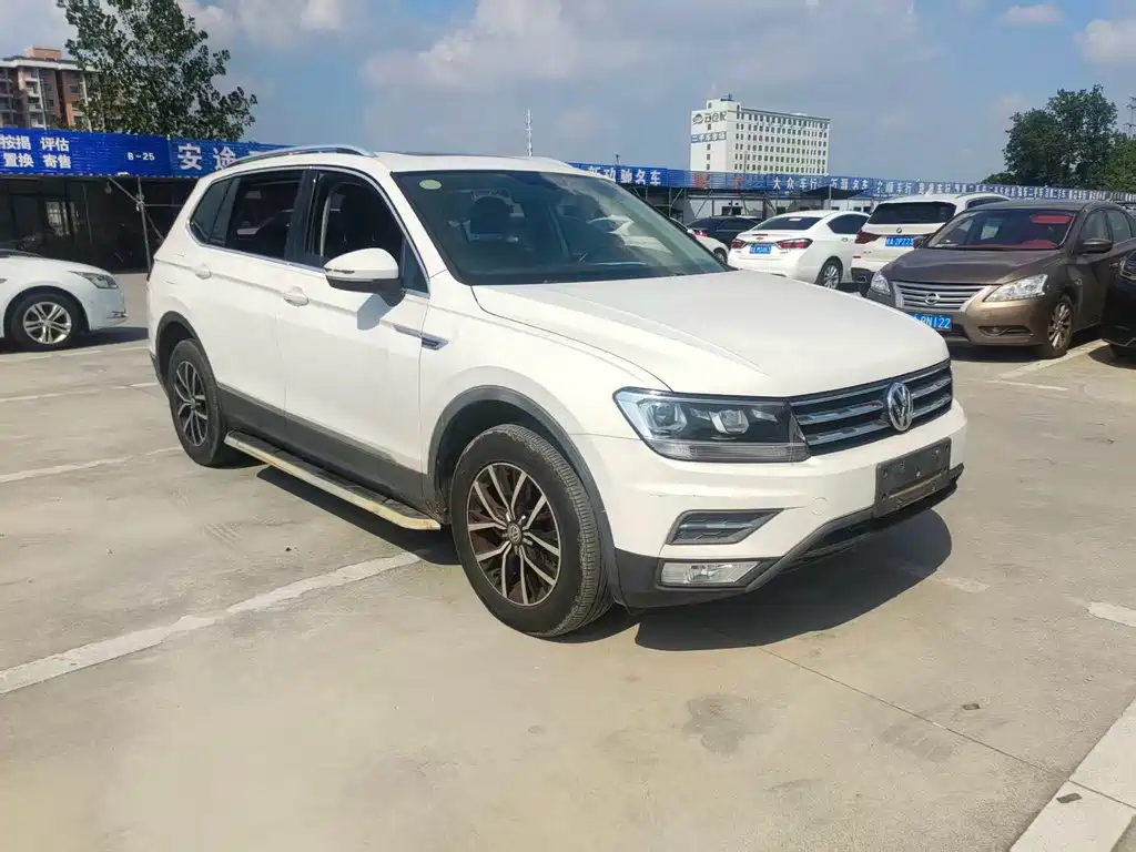 Volkswagen Tiguan L — миниатюра 3
