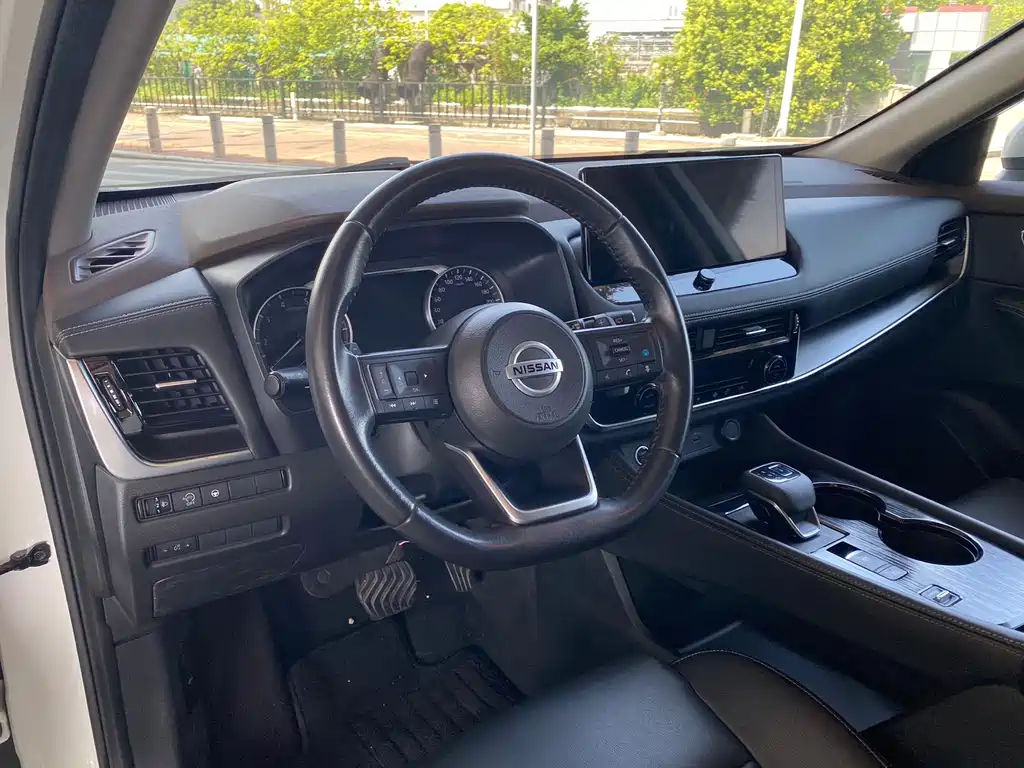 Nissan X-Trail — миниатюра 10