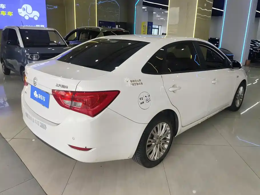 Buick Excelle — миниатюра 3