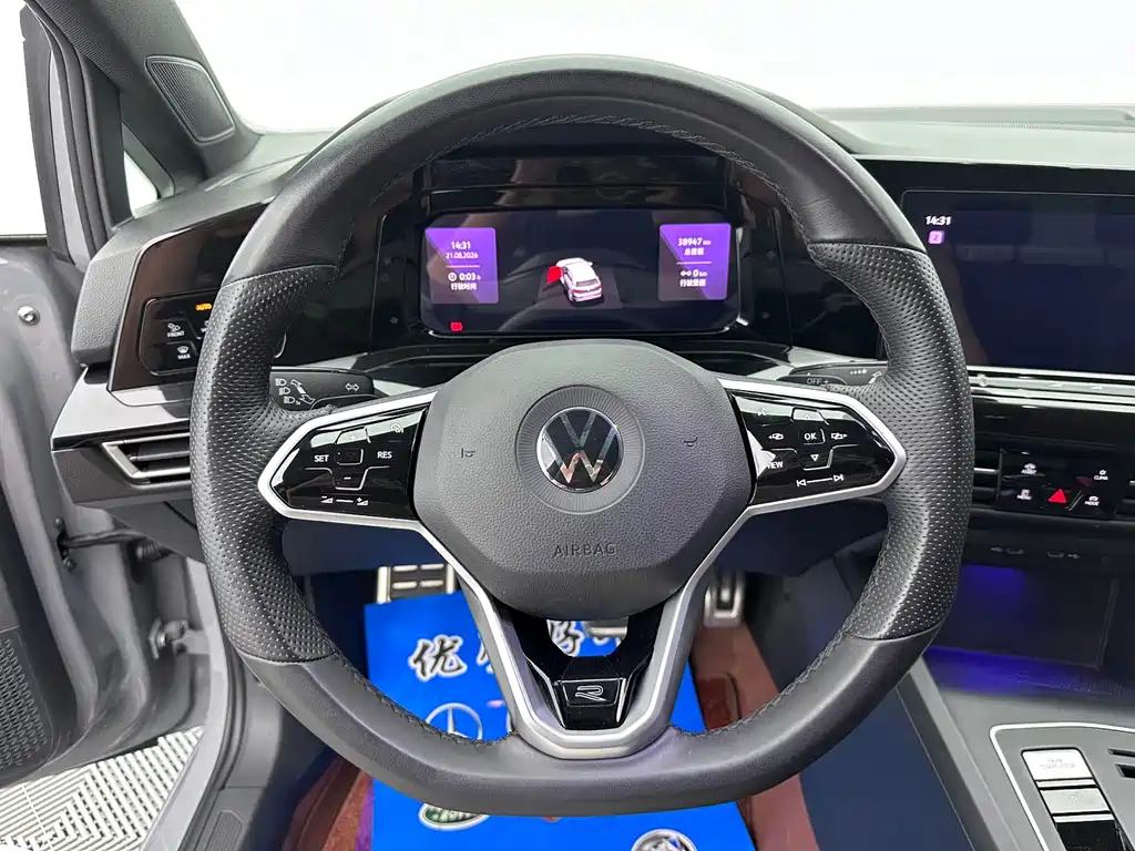 Volkswagen Golf — миниатюра 16