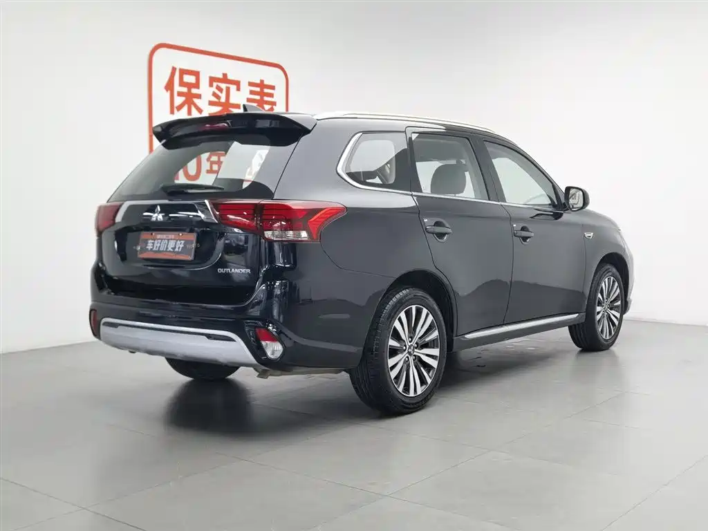 Mitsubishi Outlander 2021 2.0L 5 мест