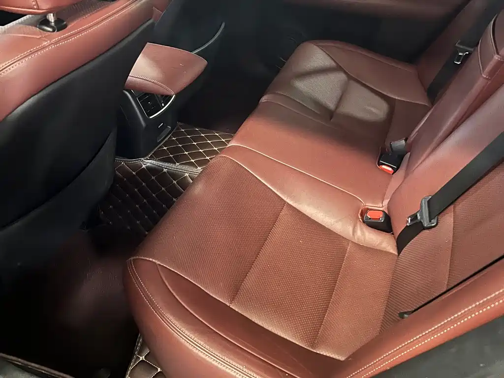 Lexus GS — миниатюра 7