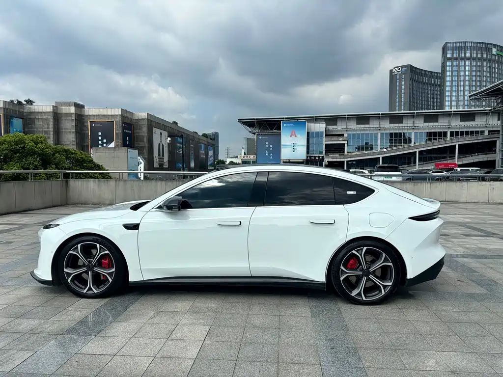 NIO ET5 — миниатюра 8