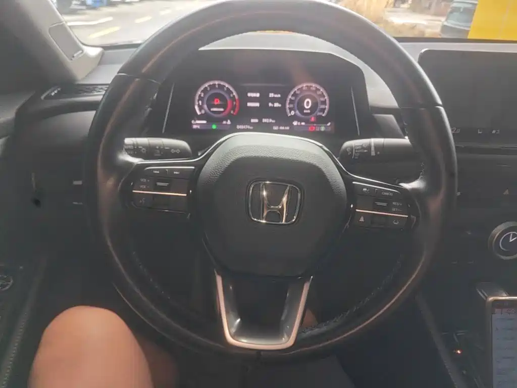 Honda Accord — миниатюра 11