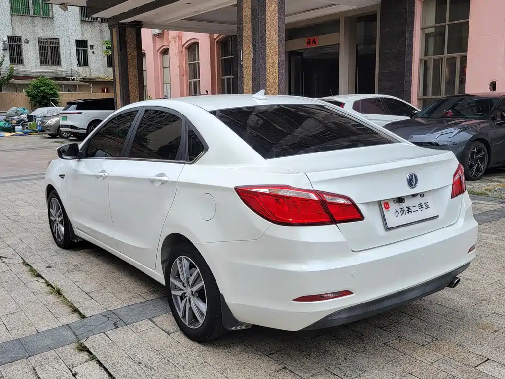 Changan Eado — миниатюра 6