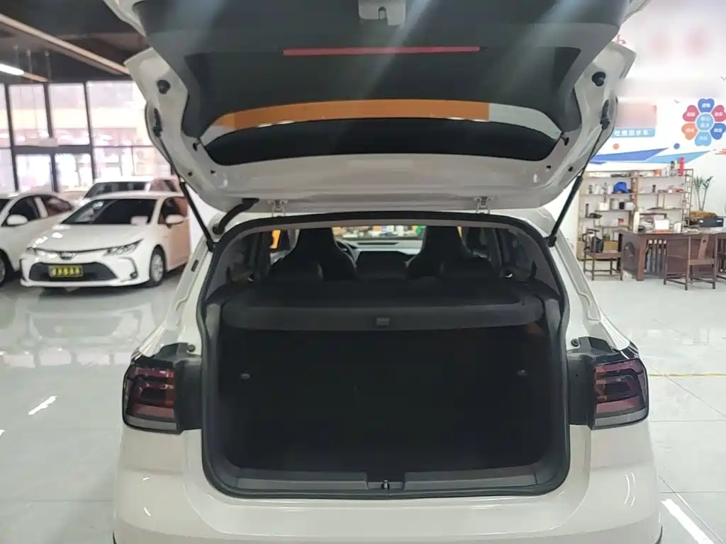 Volkswagen T-Cross — миниатюра 19