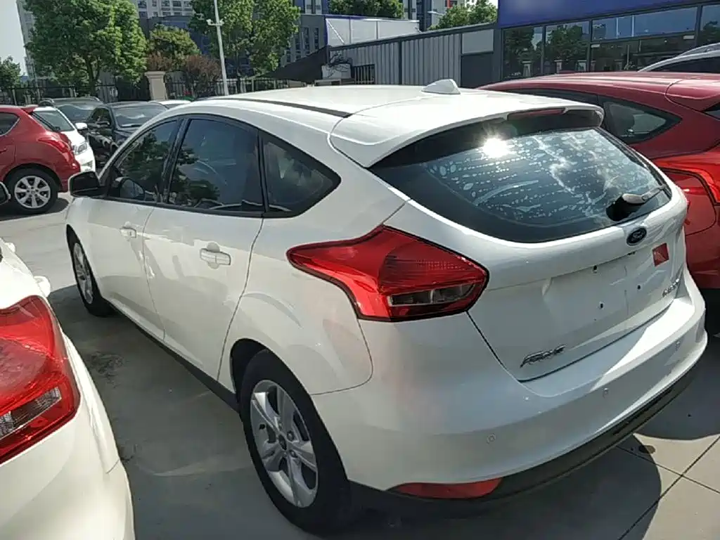 Ford Focus — миниатюра 5