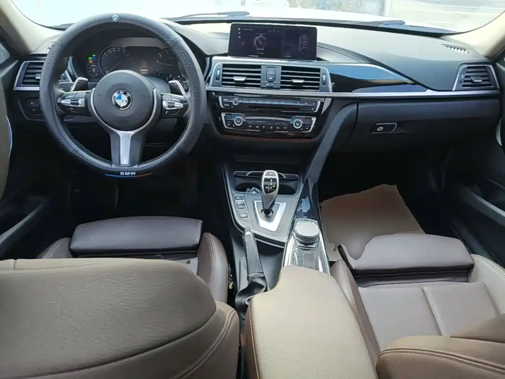BMW 3 Series — миниатюра 10