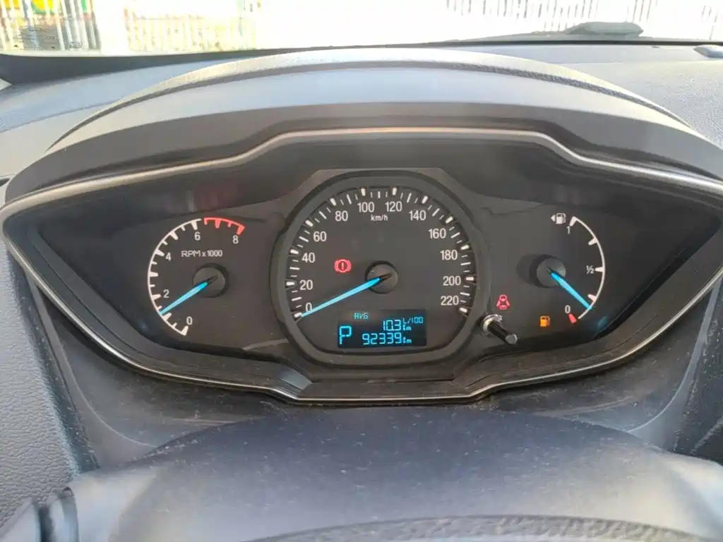 Ford Escort — миниатюра 12