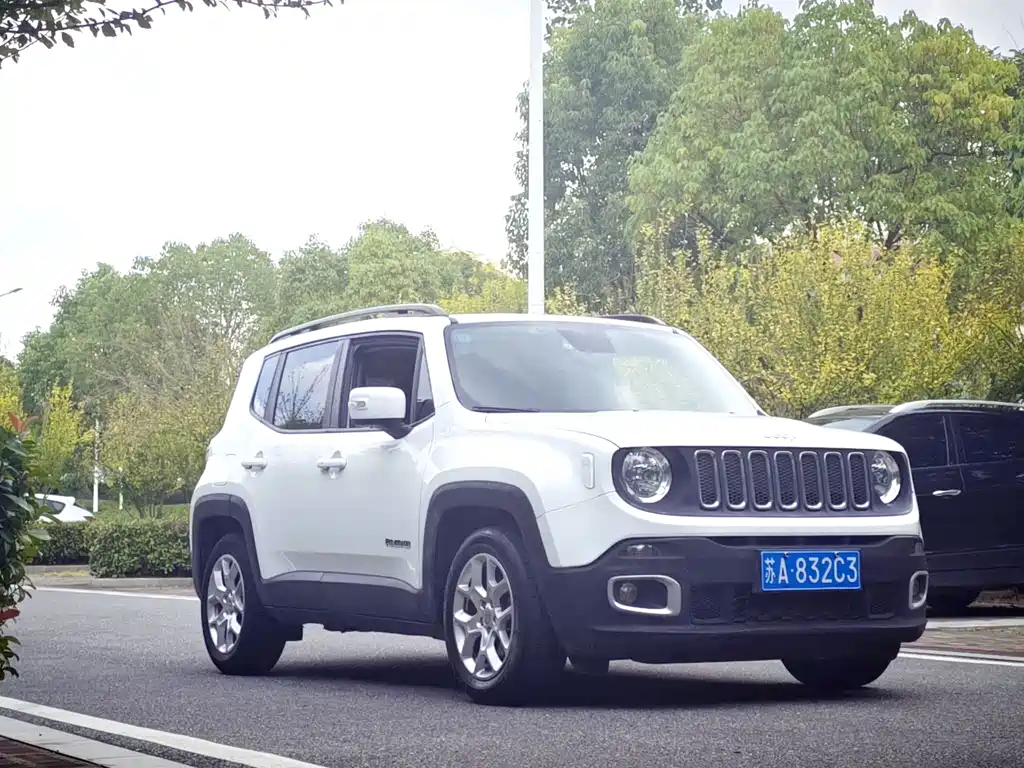 Jeep Renegade — миниатюра 3