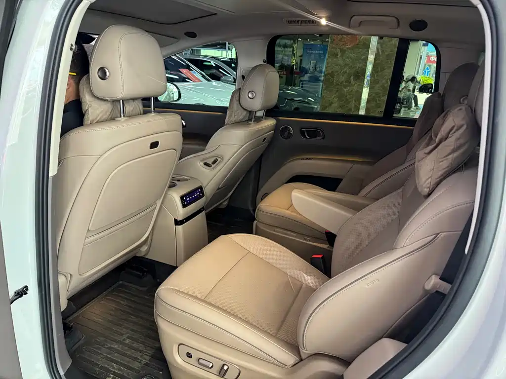 Li Auto Li i8 — миниатюра 4