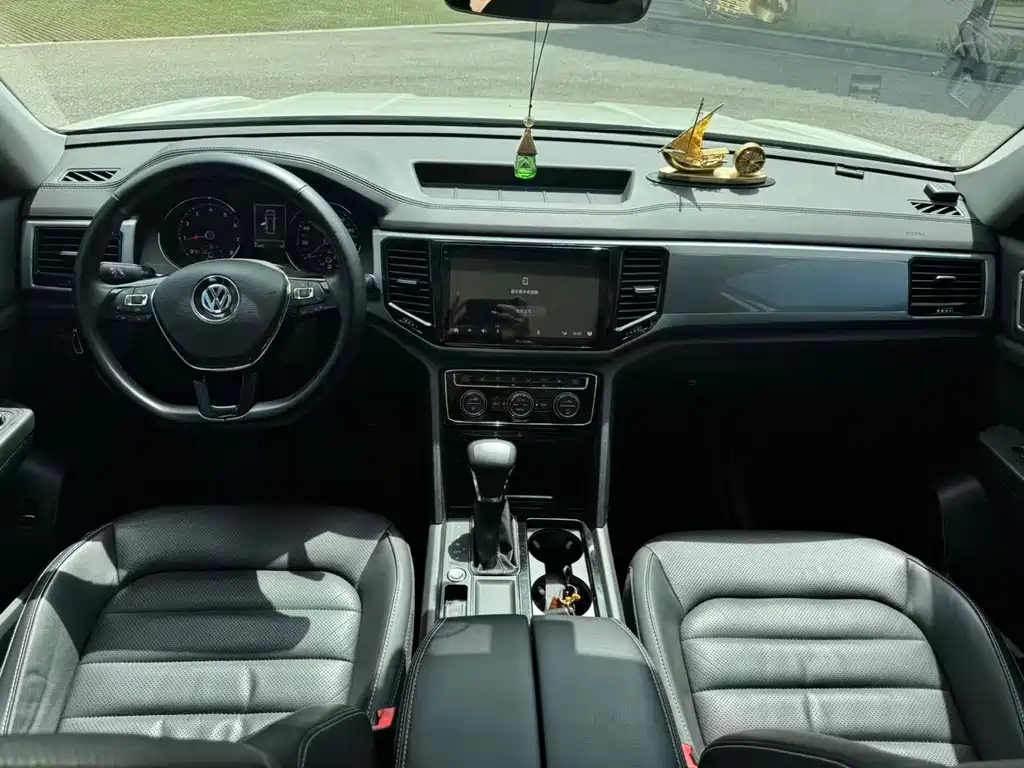 Volkswagen Teramont — миниатюра 10