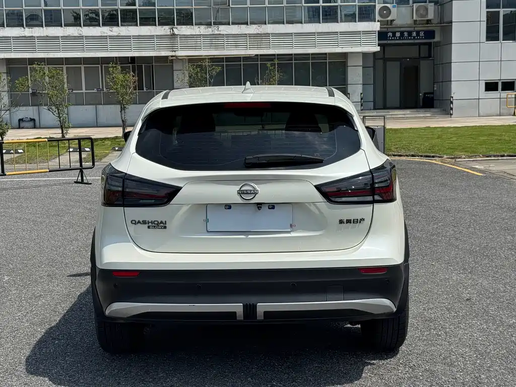 Nissan Qashqai — миниатюра 10