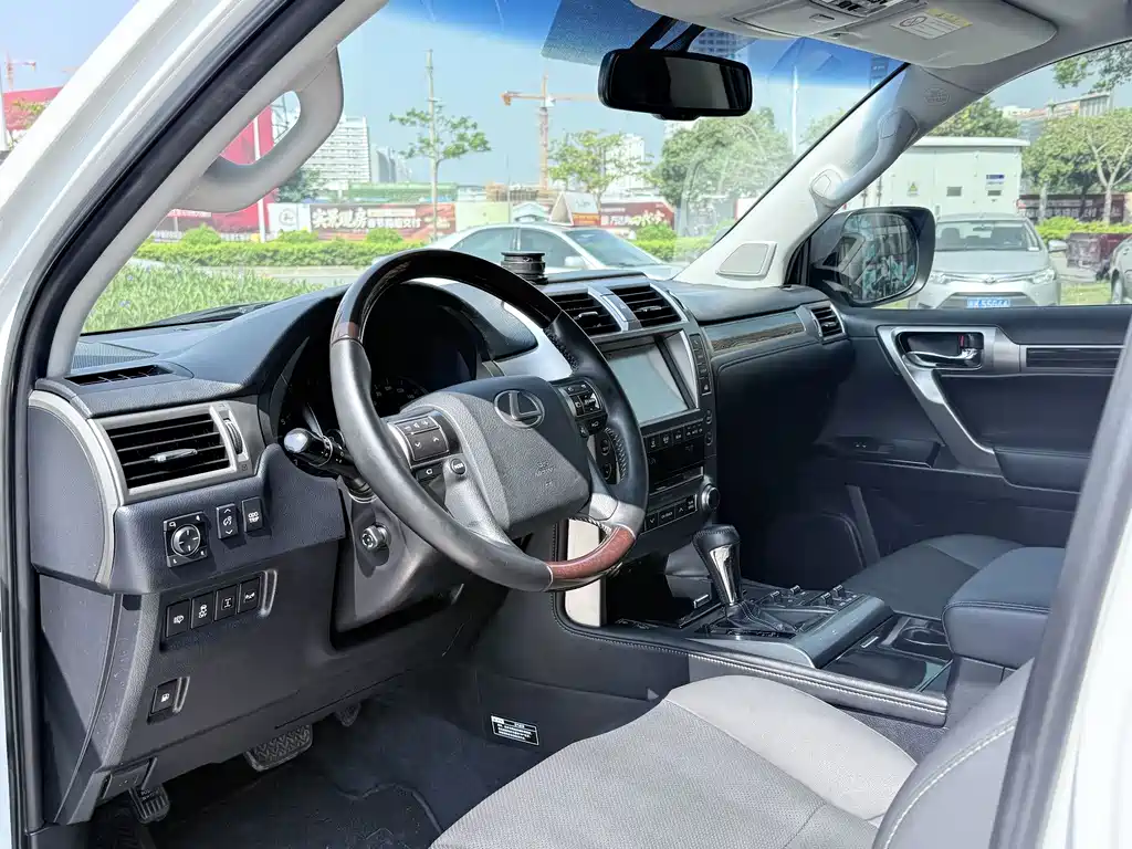 Lexus GX — миниатюра 18
