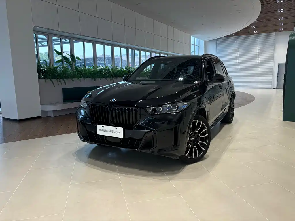 BMW X5 2023 xDrive 40Li M Sport Night Package