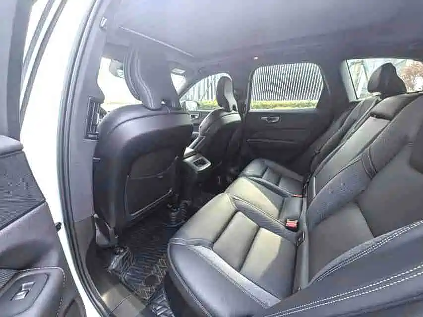 Volvo XC60 — миниатюра 8