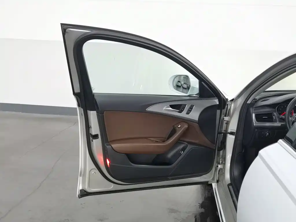 Audi A6L — миниатюра 8