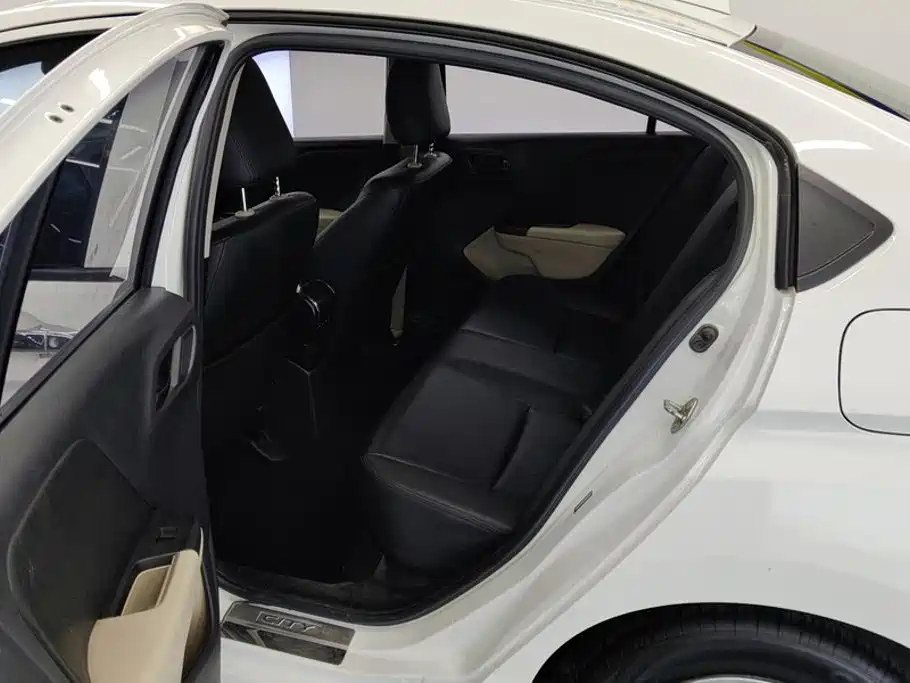 Honda City — миниатюра 11