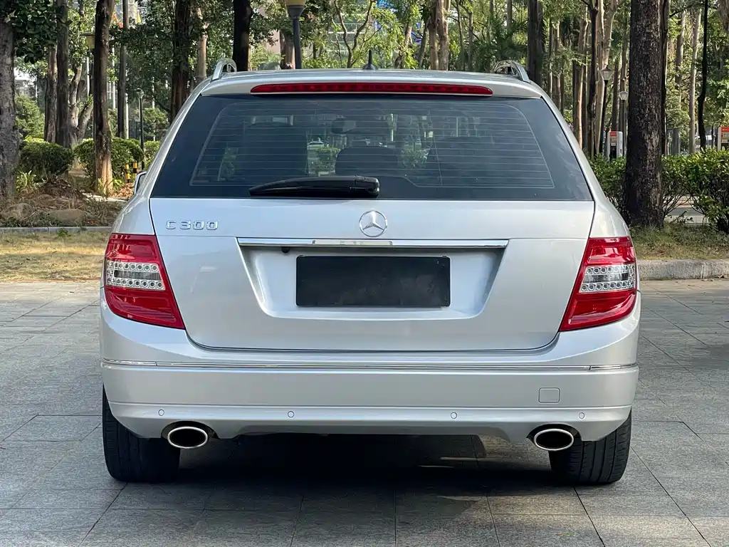Mercedes-Benz C-Class (Import) — миниатюра 16