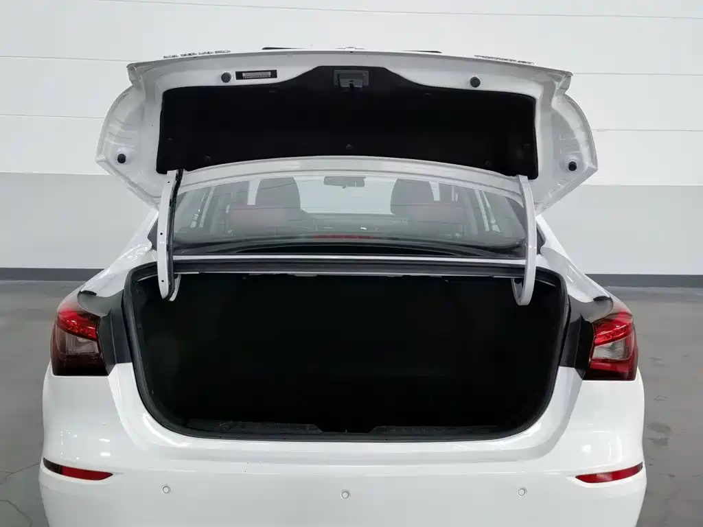 Changan Eado — миниатюра 16