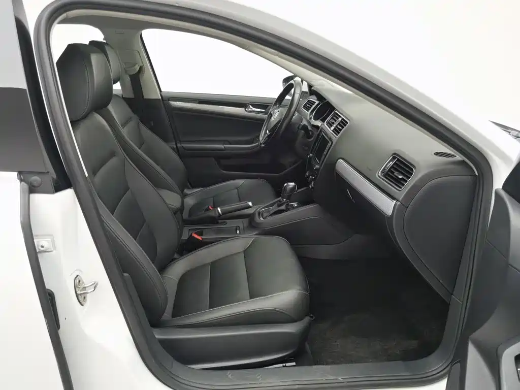 Volkswagen Sagitar — миниатюра 23