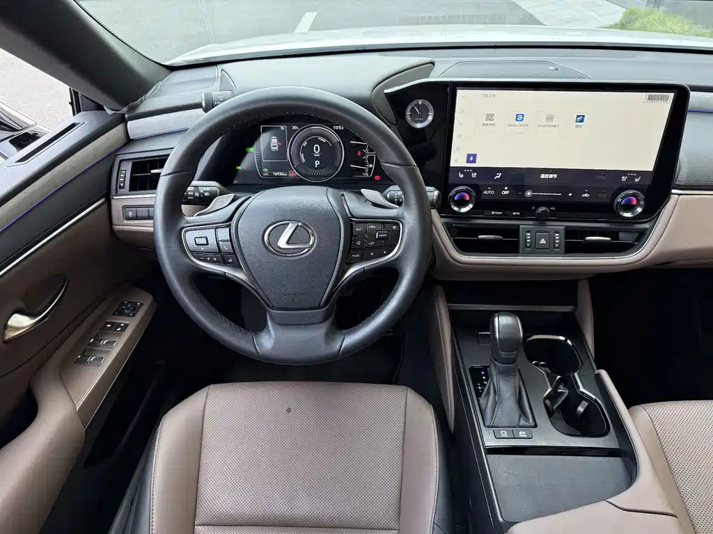 Lexus ES — миниатюра 16