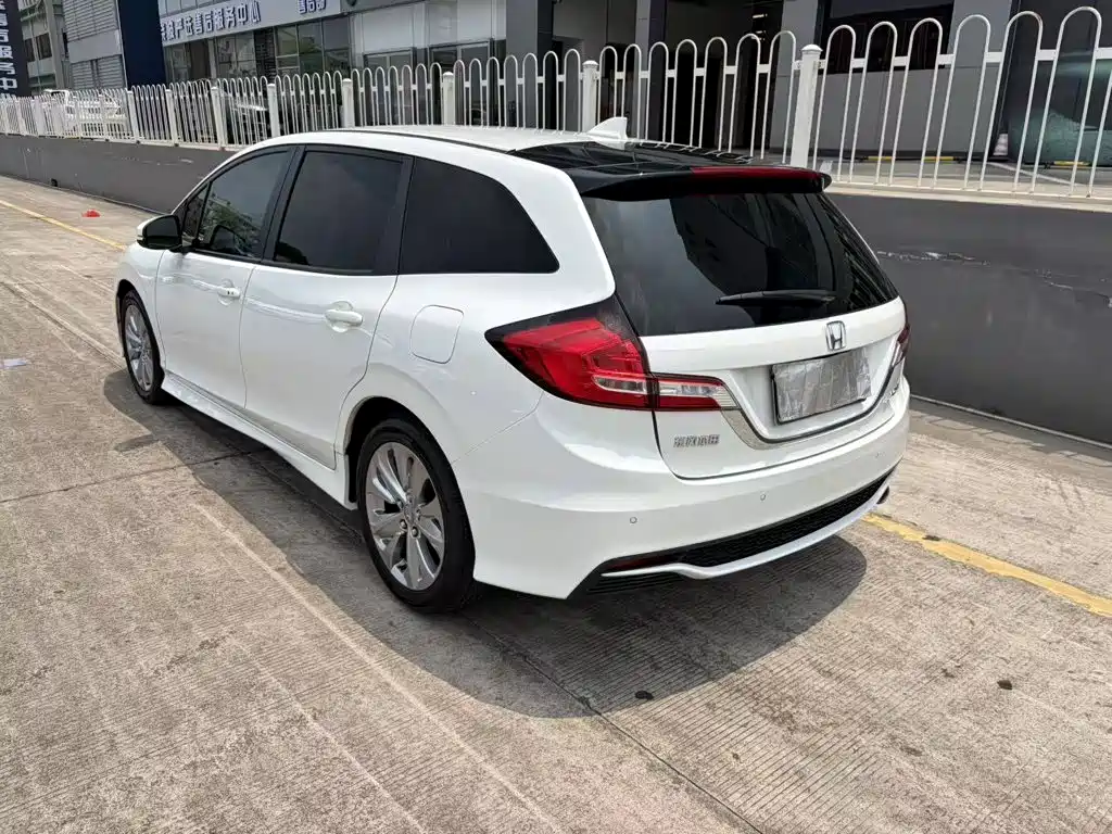 Honda Jade — миниатюра 5