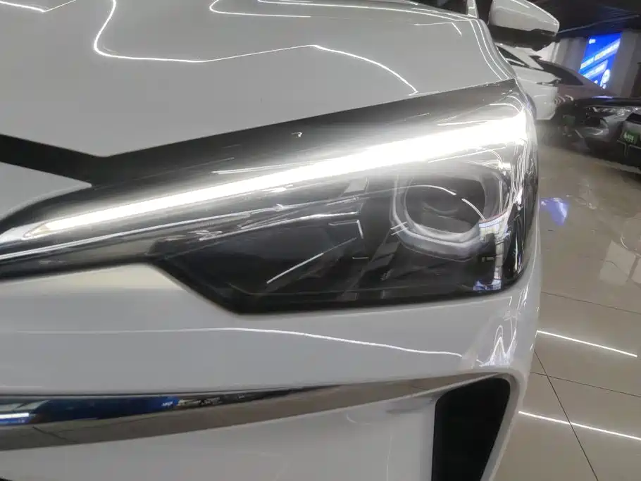Roewe i5 — миниатюра 5