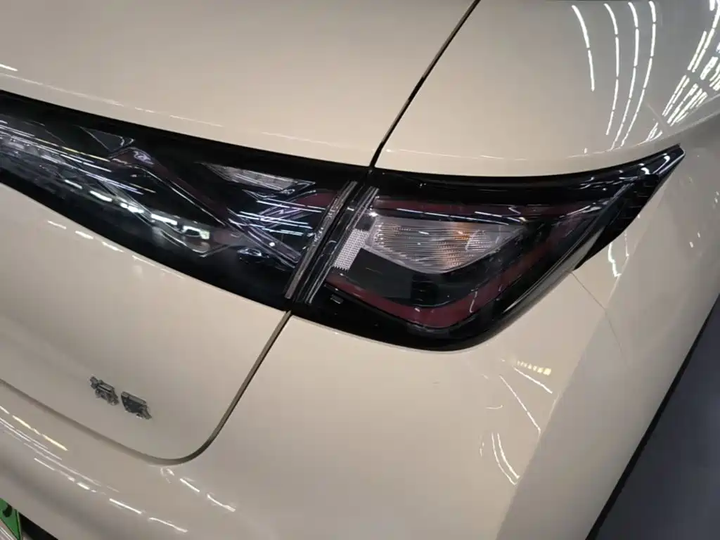BYD Dolphin — миниатюра 8