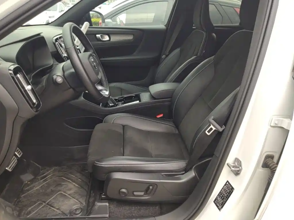 Volvo XC40 NEV — миниатюра 15