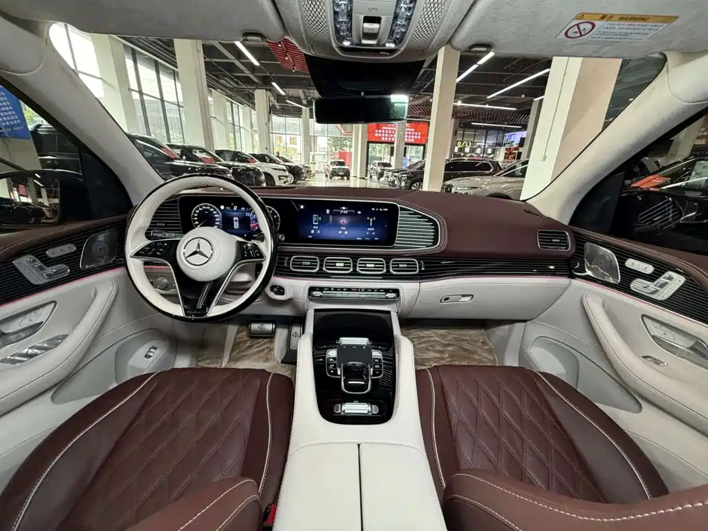 Mercedes-Benz GLS — миниатюра 36