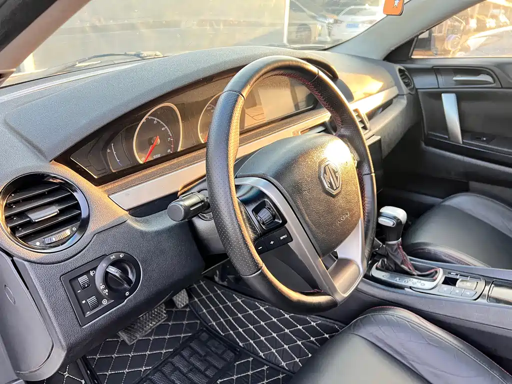 MG MG6 Hatchback 1.8T Auto Performance Edition, фото 8