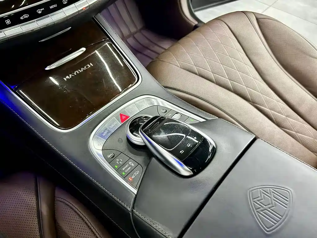 Mercedes-Benz S-Class — миниатюра 11