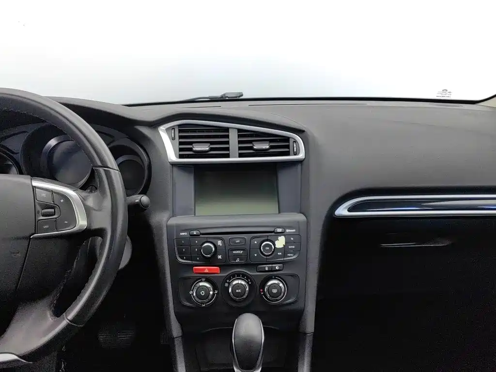 Citroen C4L — миниатюра 12