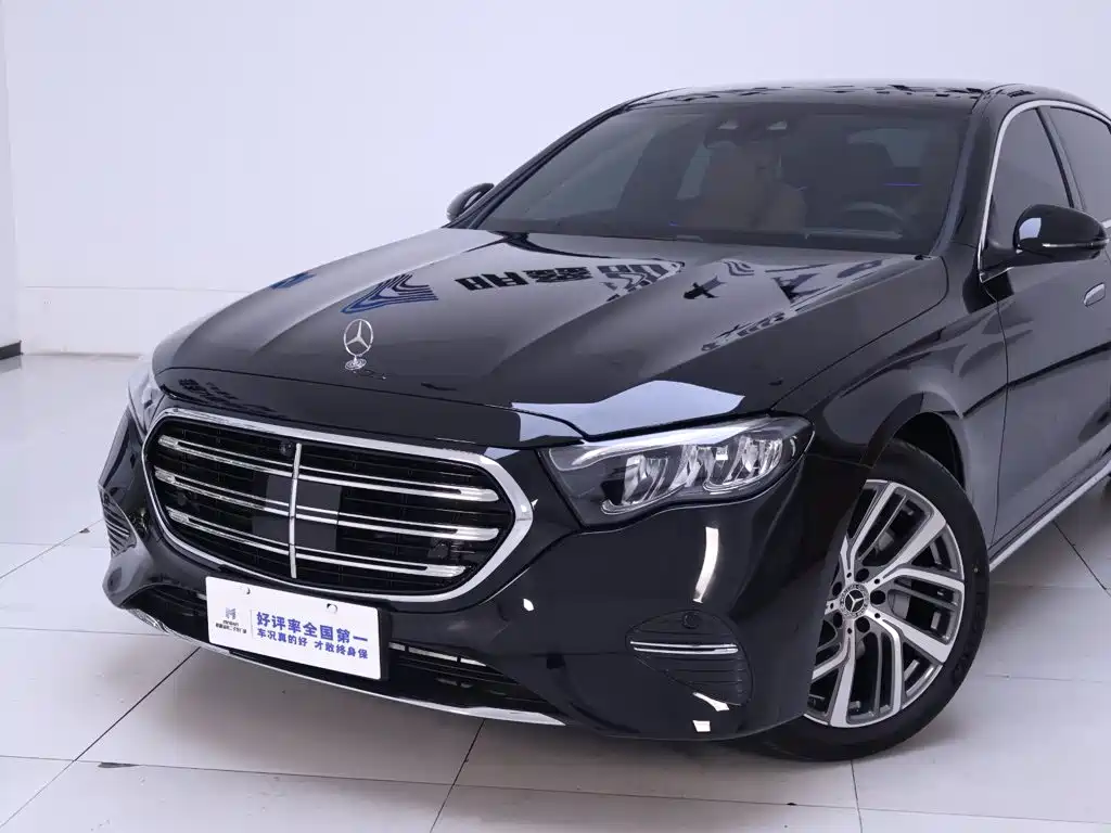 Mercedes-Benz E-Class — миниатюра 3