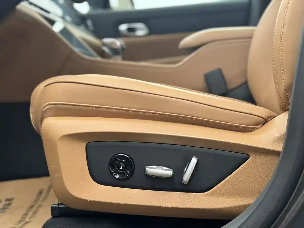 Li Auto Li ONE — миниатюра 4