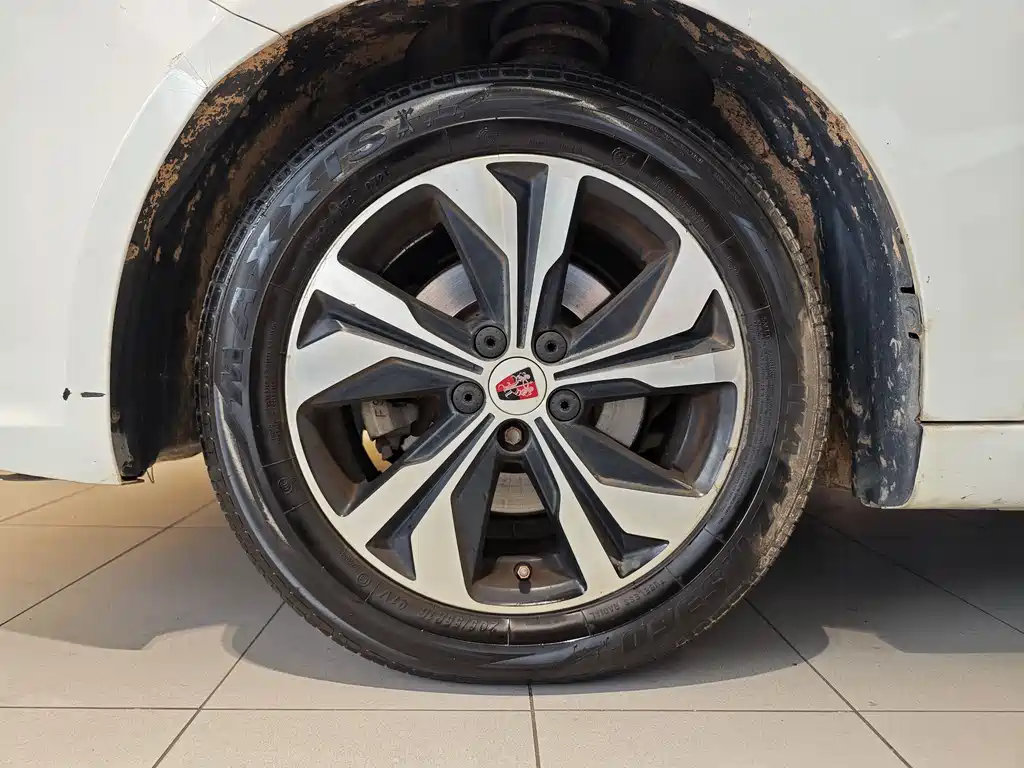Roewe 360 2017 1.5L AT