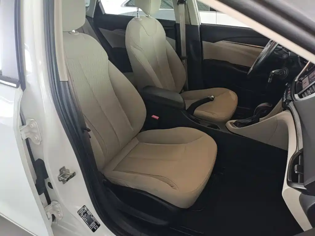 Buick Excelle — миниатюра 25