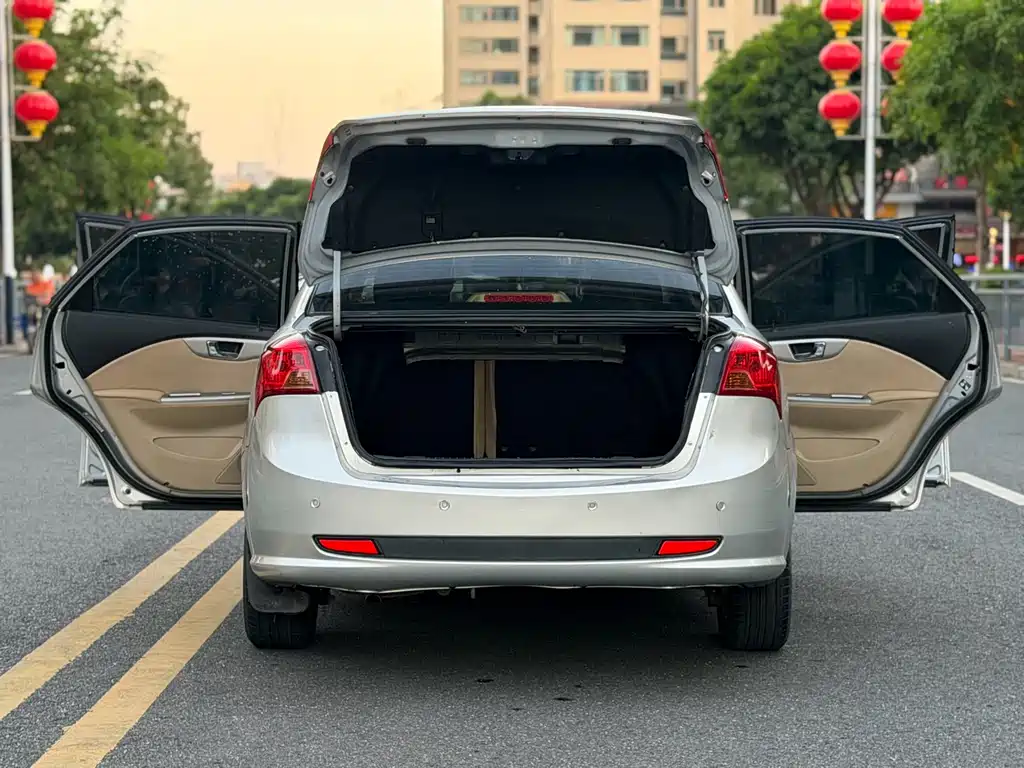 Buick Excelle — миниатюра 16