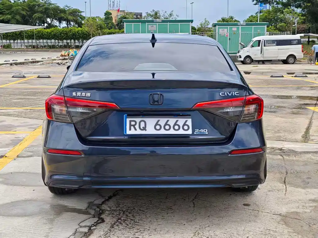 Honda Civic — миниатюра 4