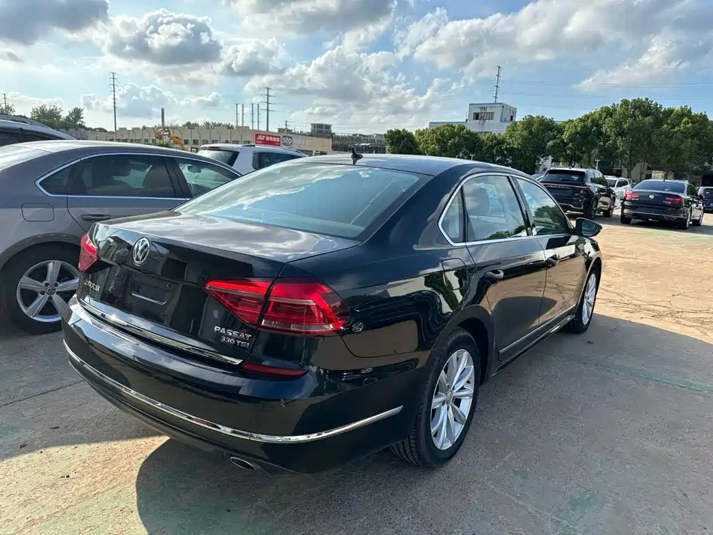 Volkswagen Passat — миниатюра 7