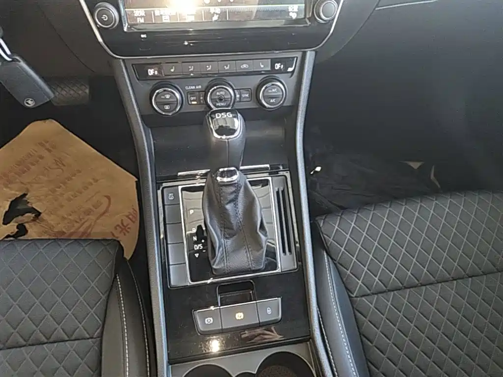 Skoda Superb — миниатюра 14