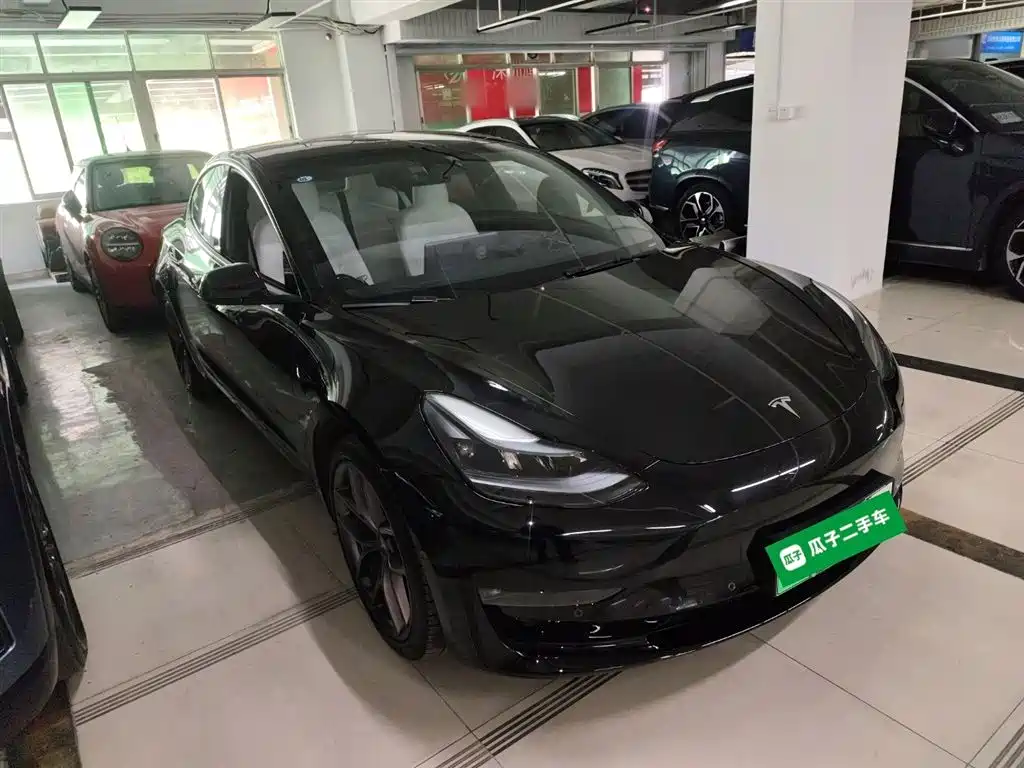 Tesla Model 3 2022 Performance